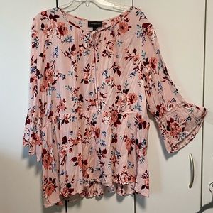Lane Bryant 26/28W pink floral gauze peasant top